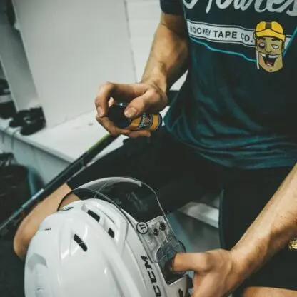 Howies Anti-Fog Visor Spray - Image 4